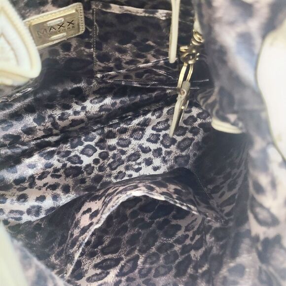 Maxx New York Leather Hobo Bag - Picture 6 of 7